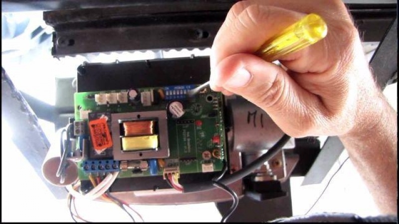 Conserto de Placa de Portão Eletrônico no Itaim - Conserto de Portões Automáticos